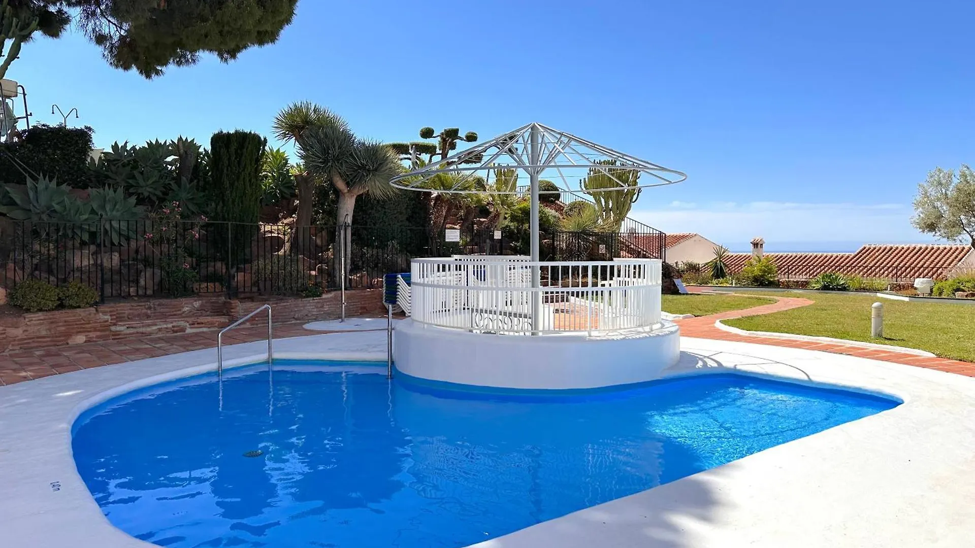 네르하 Hibiscos 36 San Juan De Capistrano Casasol 아파트 0*,  스페인